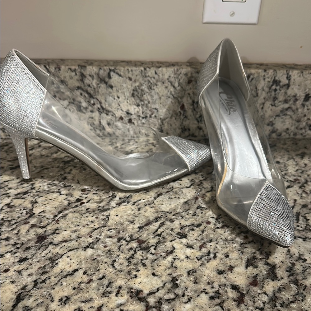 Size 10 clear and silver rhinestone Women's Heels stilleto